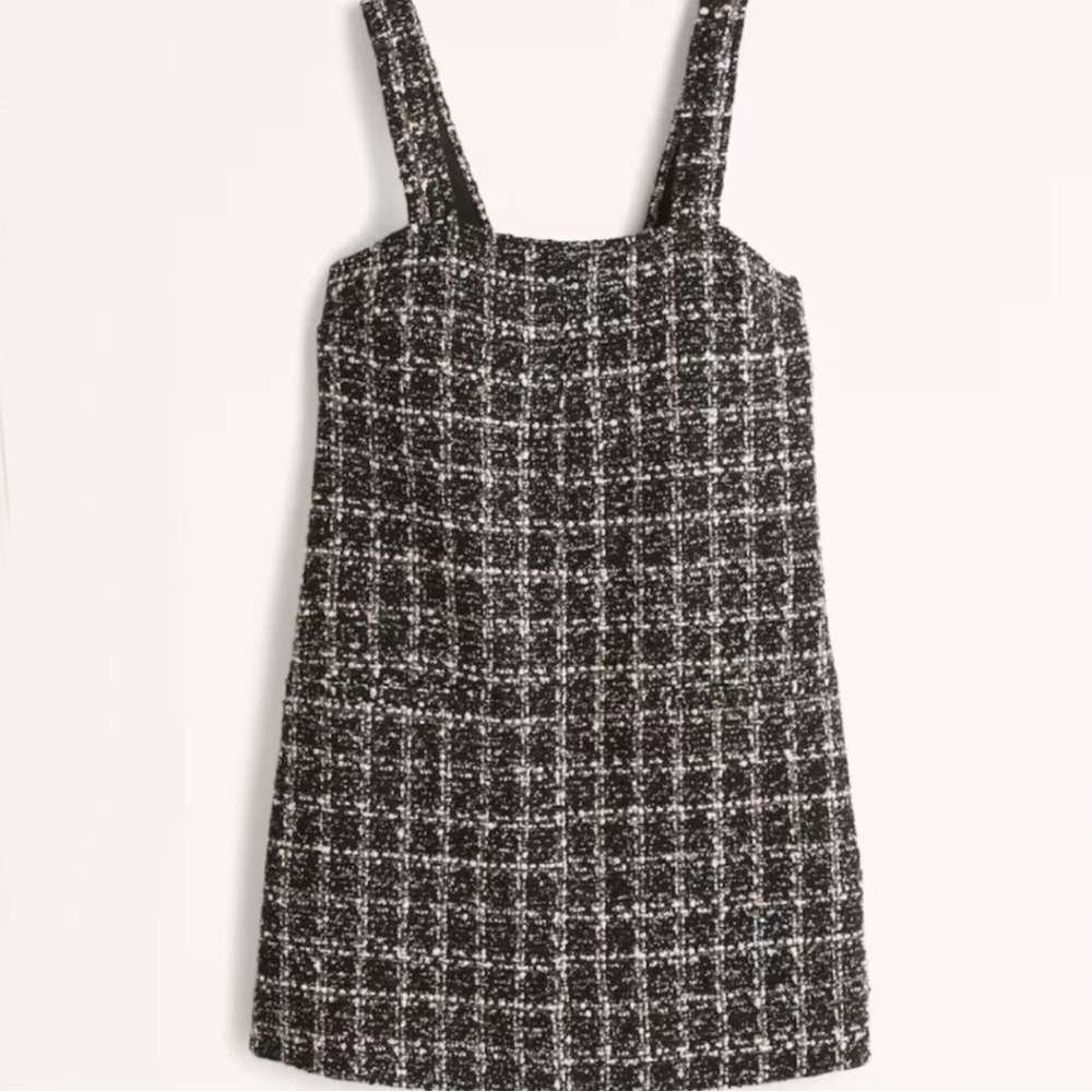 ABERCROMBIE & FINCH - Chic Black and White Tweed Dress